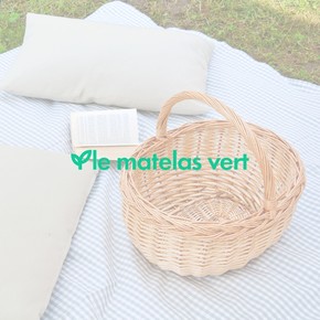 L'arrivée du printemps annonce la retour des pique-niques! Les oreillers Le Matelas Vert, vos alliés confort.
www.lematelasvert.fr
.
.
.
.
#oreiller #confort #panier #piquenique #printemps #soleil #lire #livre #repos #bienetre